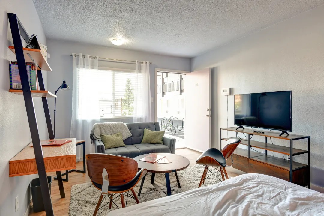 Renova Flats - 1 Bedroom in Reno